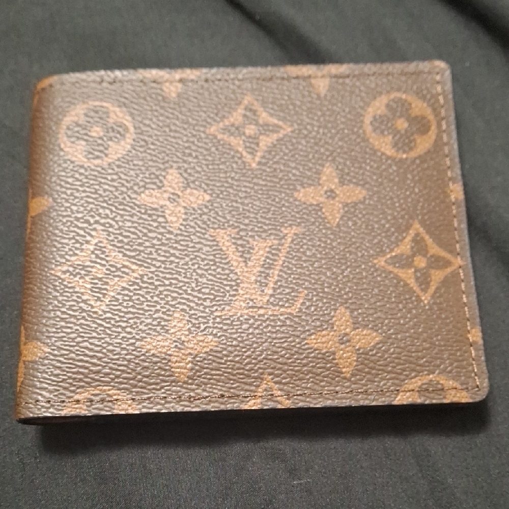 Louis Vuitton Monogram Canvas Wallet